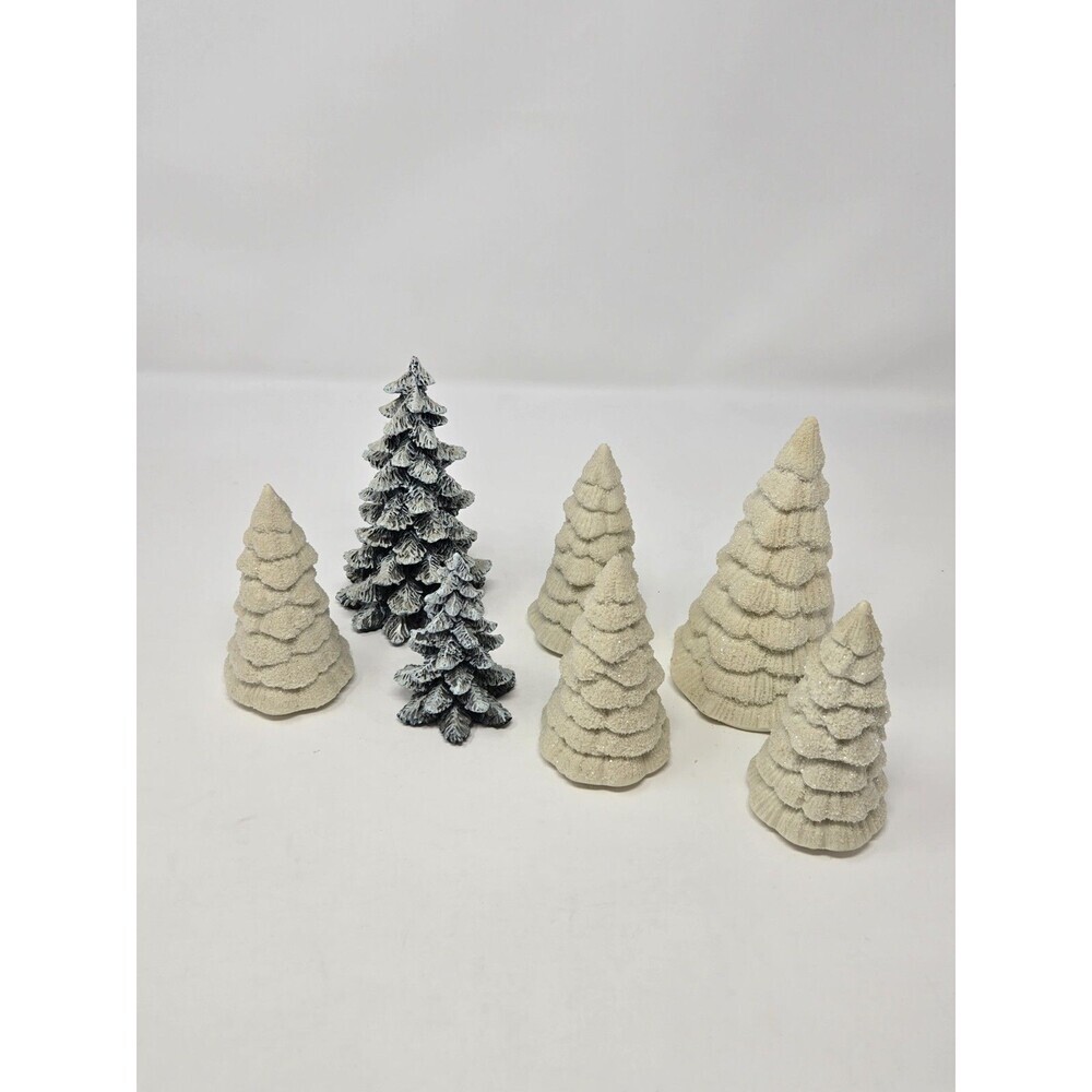 VINTAGE DEPARTMENT 56 CHRISTMAS PINE TREE LOT OF 7 HOME DECOR  WHITE & GREEN